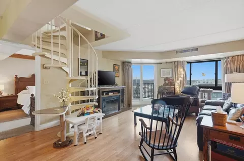 60 Rantoul St #708N, Beverly, MA 01915