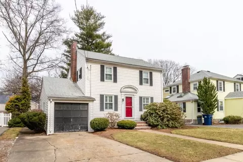 39 Chellman St, West Roxbury, MA 02132
