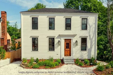 624 Commercial St, Provincetown, MA 02657