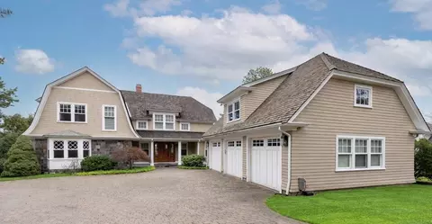 12 Stones Throw, Plymouth, MA 02360