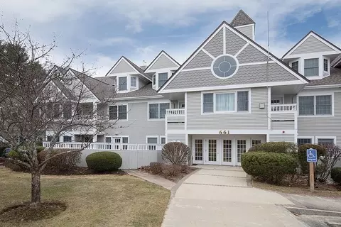 661 Lowell St #16, Lexington, MA 02420