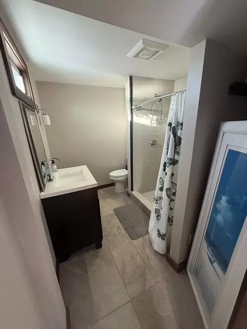 Bath - 271 Central Ave, Marshfield, MA 02050 photo 2 of 5