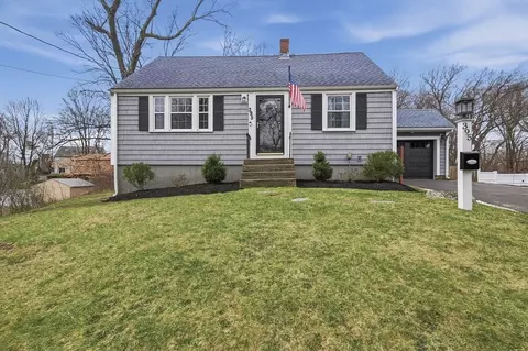 395 Liberty St, Braintree, MA 02184