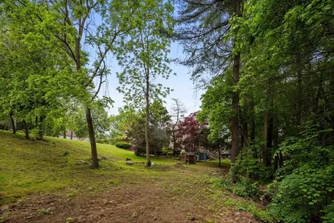 33 Thoreau, Beverly, MA 01915 photo 20