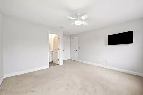 Bedroom - 45 Saddleback Ln, Canton, MA 02021 photo 4 of 6