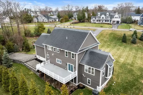 View/Area - 45 Saddleback Ln, Canton, MA 02021 photo 2 of 5