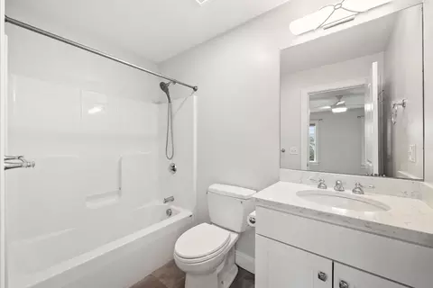 Bath - 45 Saddleback Ln, Canton, MA 02021 photo 3 of 5