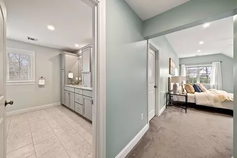 Entry Way - 45 Saddleback Ln, Canton, MA 02021 photo 3 of 4