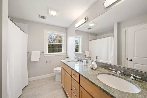 Bath - 45 Saddleback Ln, Canton, MA 02021 photo 4 of 5