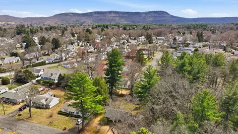 12 Ranch Ave, Easthampton, MA 01027 photo 39