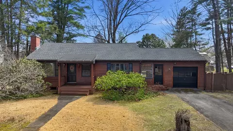 12 Ranch Ave, Easthampton, MA 01027