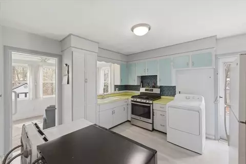 54 Waldo St, Dedham, MA 02026 photo 4
