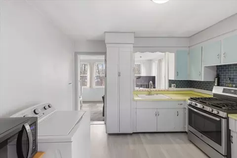 54 Waldo St, Dedham, MA 02026 photo 6