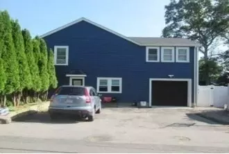 100 Bradbury St, Fall River, MA 02721 photo 3