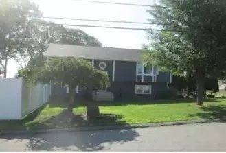 100 Bradbury St, Fall River, MA 02721 photo 4