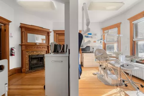 Entry Way - 826 Broadway, Everett, MA 02149 photo 5 of 11
