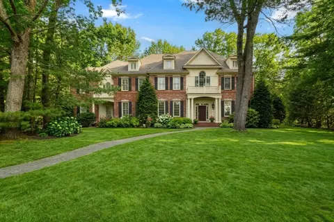 14 Olde Hickory Path, Westborough, MA 01581