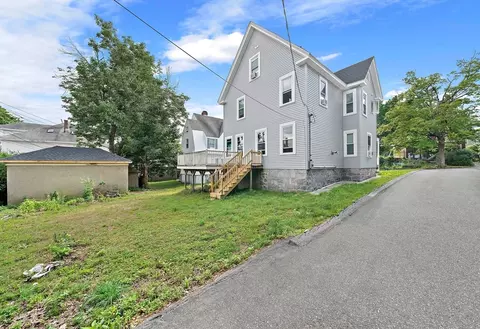 Exterior - 10 Trowbridge Rd, Worcester, MA 01609 photo 5 of 6