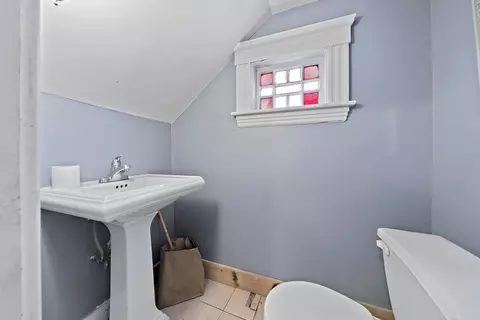 Bath - 10 Trowbridge Rd, Worcester, MA 01609 photo 4 of 4