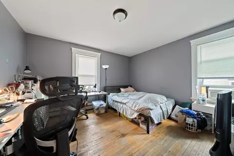 Bedroom - 10 Trowbridge Rd, Worcester, MA 01609 photo 6 of 6