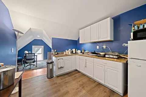Kitchen - 10 Trowbridge Rd, Worcester, MA 01609 photo 6 of 6
