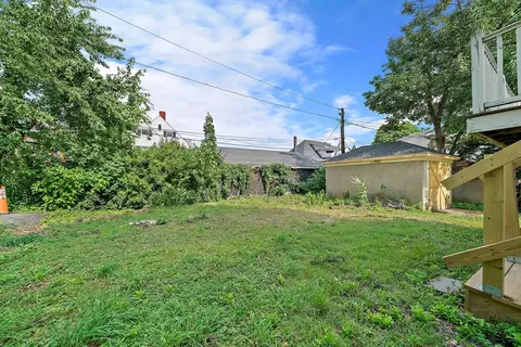 Exterior - 10 Trowbridge Rd, Worcester, MA 01609 photo 4 of 6