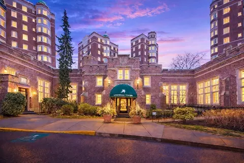 20 Chapel St #B309, Brookline, MA 02446