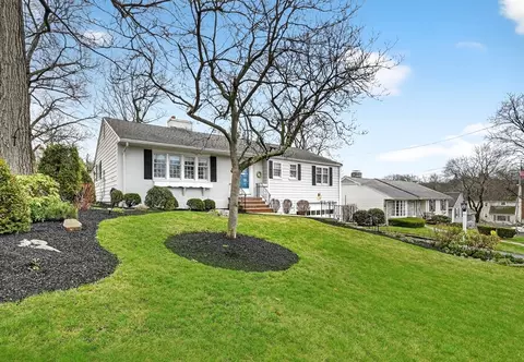 25 Magnolia Rd, Melrose, MA 02176