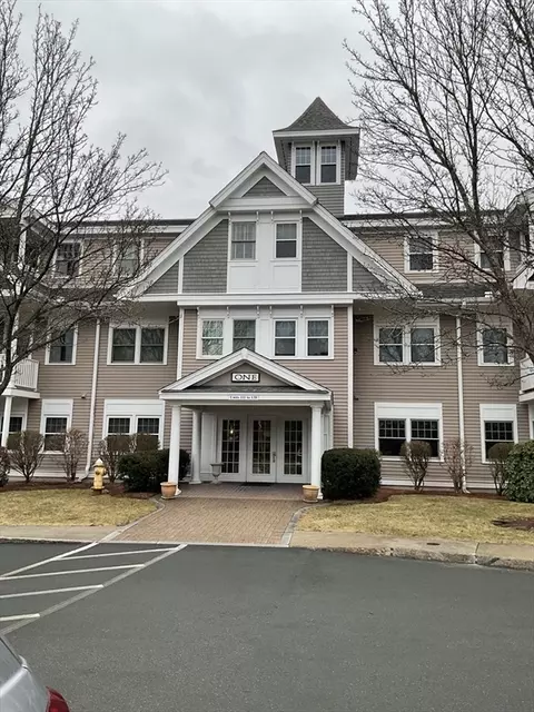 6 Technology Dr #138, Chelmsford, MA 01863