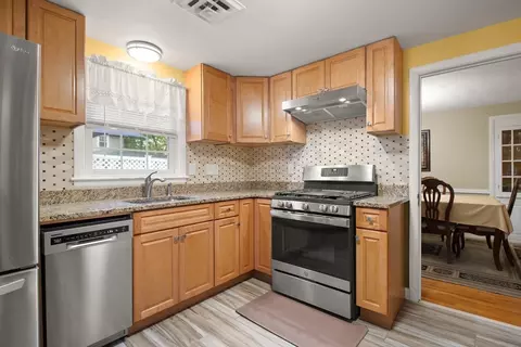 27 Edison Ave, Dedham, MA 02026 photo 6