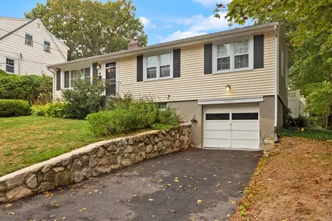 27 Edison Ave, Dedham, MA 02026 photo 2