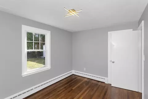 49 Bennett St, Chicopee, MA 01013 photo 26