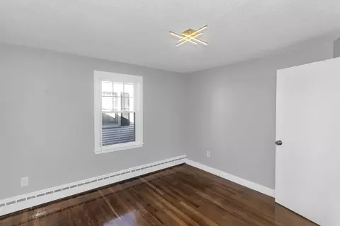 49 Bennett St, Chicopee, MA 01013 photo 21