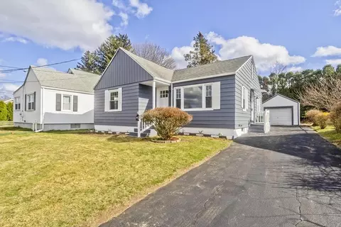 49 Bennett St, Chicopee, MA 01013 photo 2