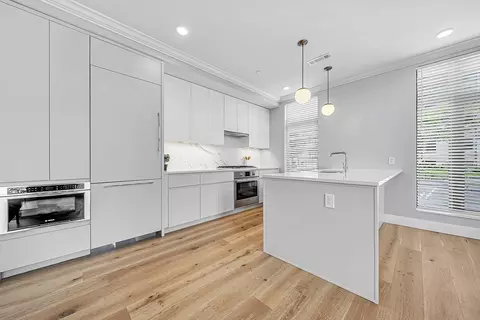 191 Washington St #318, Boston, MA 02135