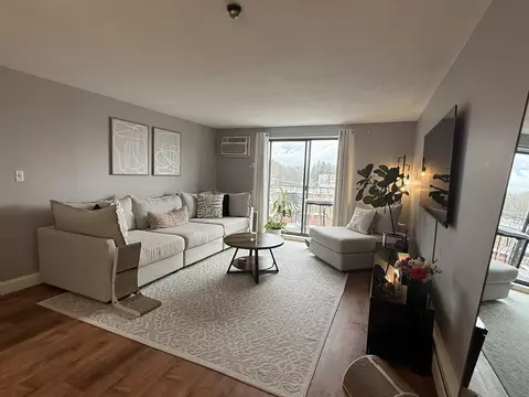 145 Pleasant St #A403, Marlborough, MA 01752