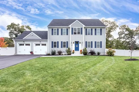 212 White St, Weymouth, MA 02190