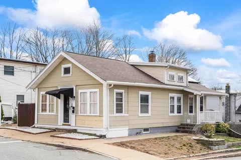 35 Sylvester St, Brockton, MA 02302