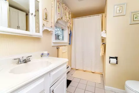 39 Mainsle Ln, Hyannis, MA 02601 photo 8