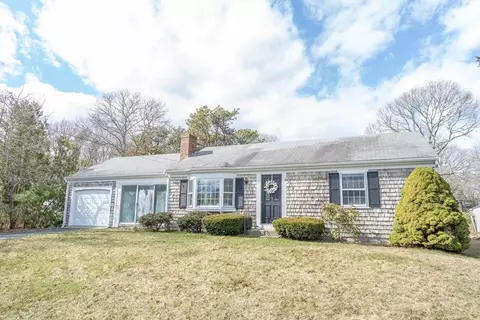 28 Swift Brook Rd, Yarmouth, MA 02664