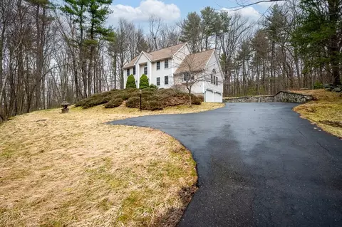 356 Church St, Northborough, MA 01532