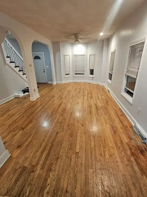 Living - 233-235 Main St, Everett, MA 02149 photo 3 of 10