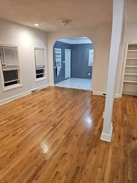 Living - 233-235 Main St, Everett, MA 02149 photo 8 of 10
