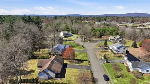 View/Area - 11 Laurel Dr, Easthampton, MA 01027 photo 3 of 4