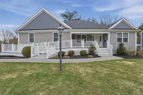 6 Woodrow Ln, West Bridgewater, MA 02379
