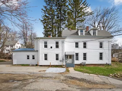 77 Off Hamilton St, Southbridge, MA 01550