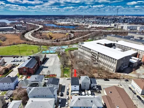 232 Alden St, Fall River, MA 02723 photo 4