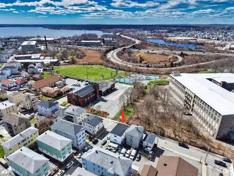 232 Alden St, Fall River, MA 02723 photo 3