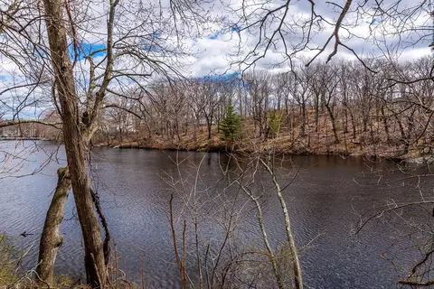 285 Colburn St, Dedham, MA 02026 photo 42