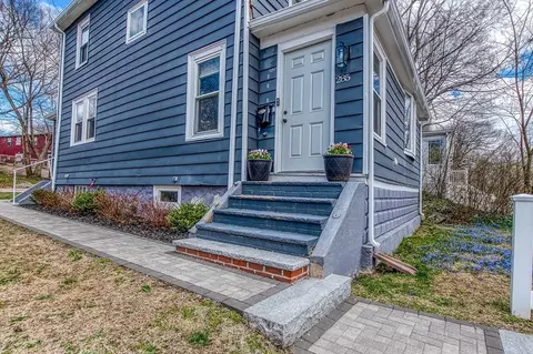 285 Colburn St, Dedham, MA 02026 photo 4